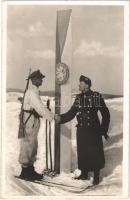 1939 Uzsok, Uzok, Uzhok; Magyar-Lengyel baráti találkozás a visszafoglalt ezeréves határon / Hungarian-Polish meeting on the historical border, military, handshake, irredenta