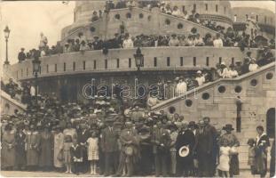 Budapest I. Halászbástya, csoportkép. Gárdonyi Testvérek fényképészeti műterme, photo