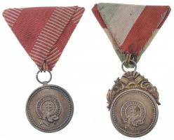 ~1900. Magyar Kerékpáros Szövetség Ag díjérem fémjel nélkül, HP beütéssel, mellszalagon (egyiken nem hozzávaló mellszalag) (2xklf) (16,08g, 13,68g/ 41x33mm, 30mm) T:1- patina / Hungary ~1900. Hungarian Cycling Federation Ag award medal without hallmark, with HP mark, with ribbon (one is with not own ribbon) (2xdiff) (16,08g, 13,68g/ 41x33mm, 30mm) C:AU patina