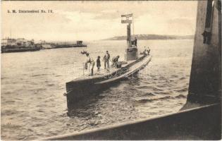 K.u.K. Kriegsmarine SM Unterseeboot No. IV. / SM U-4 osztrák-magyar tengeralattjáró matrózokkal a fedélzetén / Austro-Hungarian SM U-4 submarine with mariners. G. Fano Pola 1910-11. 1596. (EK)