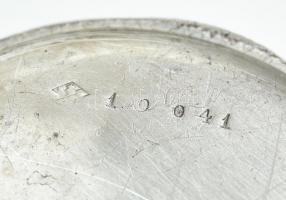 Ezüst(Ag) zsebóra, jelzett, sérült számlap, működőképes, sérült felhúzókulccsal, d: 4,5 cm, bruttó: ...