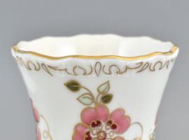 Zsolnay porcelán pillangómintás váza, kézzel festett, jelzett, hibátlan, m: 18,5 cm