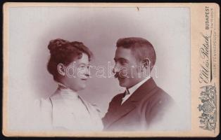 cca 1900 Telek József és neje, keményhátú fotó Eibl és Pietsch budapesti műterméből, 10,5×6,5 cm
