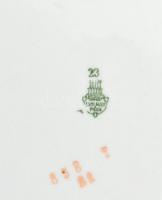 Zsolnay virágmintás hiányos készlet, kopott, apró csorba, jelzett.(Leveses tál tető nélkül, köretest...