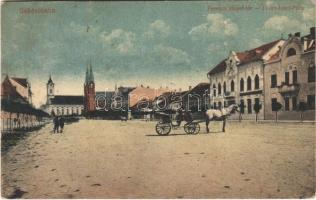 Békéscsaba, Ferenc József tér, lovaskocsi (apró lyuk / tiny pinhole)