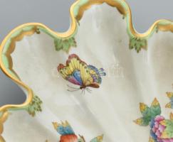 Herendi Viktória mintás porcelán kínáló, kagyló alakú kínáló tálakkal, masszív delfinfogóval, arany ...