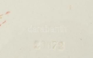 Fali dísztál pár. Színes mázakkal festett fajansz. Öblében Ámor és Psziché jelenettel. Jelzett. Form...