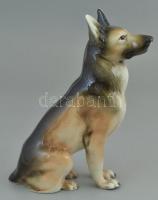 Németjuhász, festett porcelán, jelzés nélkül, kopott, . m: 21 cm