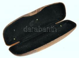 Virágos szemüvegtok, kopásnyomokkal, h: 16,5 cm