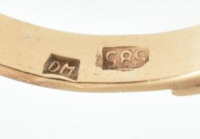 14k Arany (Au) gyűrű jáspissal ékítve. Jelzett. bruttó: 2,81g, m: 54