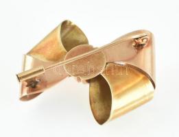 14k Arany (Au) masni formájú bross. Jelzés nélkül. nettó: 6g, 3,2x2,4 cm