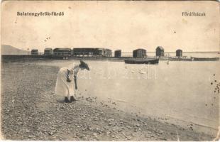 1913 Balatongyörök, Fürdőházak, kabinok a Balaton partján (kopott sarkak / worn corners)