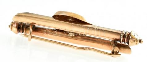 14k Arany (Au) Bross patkó rátéttel. bruttó: 3,8 g. Jelzett. h: 5 cm