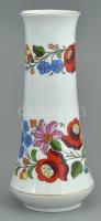 Kalocsai porcelán váza. Kézzel festett, jelzett, hibátlan. 21 cm