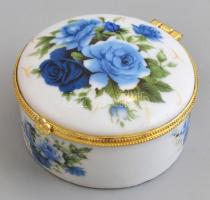 Gyógyszer vagy ékszer tartó virág mintás porcelán dobozka. Jelzés nélkül, hibátlan d: 6 cm
