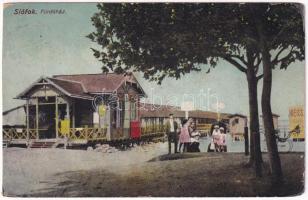 Siófok, fürdőház (ázott / wet damage)