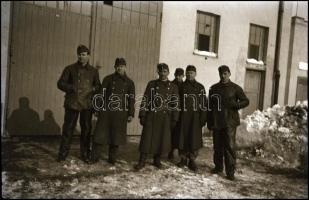 II. világháborús katonai negatívok, csoportkép, lovas katona, stb., 9 db, 9×6 cm