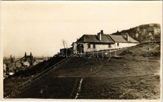 1927 Budapest I. Tabán, ház, háttérben az Erzsébet híd. photo