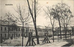 Szabadka, Subotica; Laktanya télen. Becze Antal kiadása / K.u.K. military barracks in winter (EK)