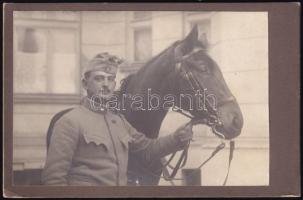 cca 1914 Magyar lovas katona (Horváth Kornél) lovával, keményhátú fotó, szép állapotban, 11×16,5 cm