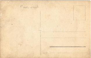 Ismeretlen település, fodrászat bejárata / Friseur Salon. photo (EK)