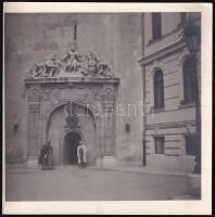 cca 1930 Sopron, Hűségkapu, eredeti fotó, 18×17,5 cm