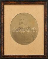 cca 1870-80 Magyar nemesúr portréja. Fotó. Üvegezett fa keretben. Fotó méret: 16x14,5 cm.