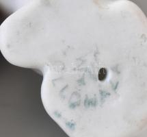 Hollóházi kutya figura. Kézzel festett, jelzett, hibátlan. 3,5 cm