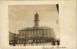 1917 Chernivtsi, Czernowitz, Cernauti, Csernyivci; városháza / Town hall, shops. photo (fl)