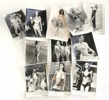 11 db modelleket, szépségkirálynőket ábrázoló MTI sajtófotó, 27×18,5 cm
