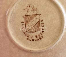 Fischer Ignác mokkás csészealj (2 db), korának megfelelő kopásokkal és mázrepedésekkel. Jelzett. d: ...