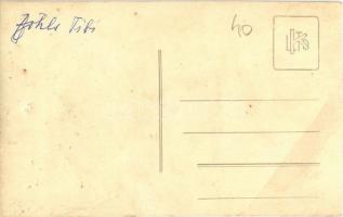 1930 Budapest, Magyar vívó / Hungarian fencer. photo (felületi sérülés / surface damage)