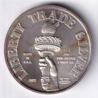 Amerikai Egyesült Államok 1985. Liberty Trade Silver (31,25g/0.999/38mm) T:1 patina USA 1985. Liberty Trade Silver (31,25g/0.999/38mm) C:UNC patina