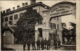 1916 Sopron, Ferenc Ferdinánd főherceg lovassági laktanya, katonák