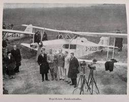 [Etherton, Percy Thomas (1879-1963)] P. T. Etherton: A Mount Everest átrepülése. Fordította: Cholnok...