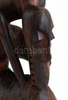 Afrikai makonde ébenfa szobor. 1970 körül. m: 32 cm.
A makonde művészet elnevezés kelet-afrikai szo...