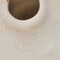 Ludas Matyi jelzés nélküli porcelán szobor. Kis lepattanással. m: 17 cm