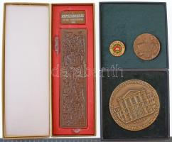 Vegyes 3db-os plakett tétel, benne: Ligeti Erika (1934-2004) DN "Debrecen 1561 - Huszár Gál / A...