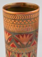 Zsolnay váza - a Tutanhamon sorozatból, Fehércserép. Az alapmázon többrétegű, színes eozinmázakkal f...