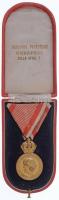 1916. "Bronz Katonai Érdemérem a katonai érdemkereszt szalagján" aranyozott Br kitüntetés ...