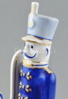 Hollóházi nagy méretű, kézzel festett huszár figura, jelzett, minimális kopással, 27x13cm