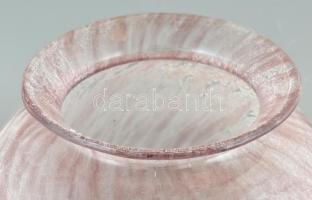 Padlizsánszín karcagi, berekfürdői kraklé / fátyol üveg váza. Formába öntött, hibátlan. m: 30 cm