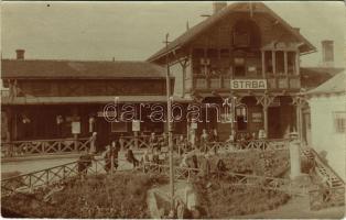 Tátra, Magas-Tátra, Vysoké Tatry; Csorba fogaskerekű vasútállomás és étterem / Strba cogwheel railway station and restaurant. photo