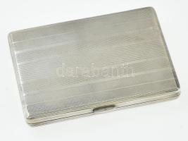 Ezüst (Ag) cigarettatárca, vésett díszítéssel és TB monogrammal. Jelzett. Jó állapotú. nettó: 118,3 ...