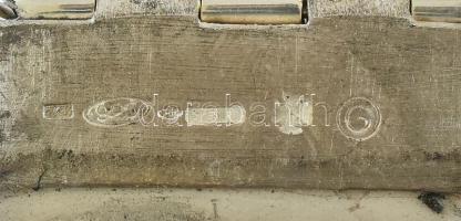 Ezüst (Ag) Cigaretta tartó. Jelzett. Jó állapotú. nettó: 64,6 g, 11x3,5x1,5 cm