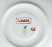Zsolnay Pompadour mintás csészealj, kézzel festett, jelzett, "GUNDEL" pecséttel, apró kopá...
