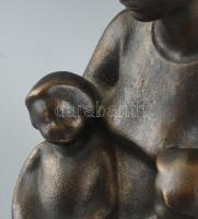 Palotai Gyula (1911-1977): Anya gyermekeivel. Bronzírozott szobor, jelzett, Képcsarnok hiányos zsűri...