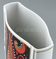 Hollóházi nagyméretű porcelán váza, Vészabó Noémi által tervezett, vörös-fekete-arany mintával. Kézz...