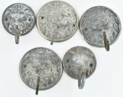 5 db régi oroszlánfejes akasztó, d: 5,5 és 6,5 cm