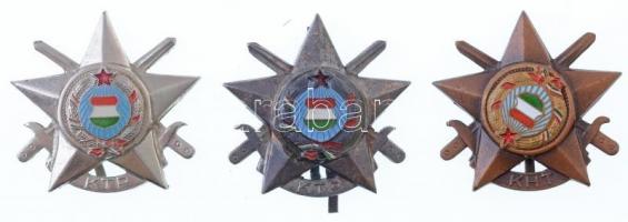 ~1970. Katonai Haditorna (KHT) zománcozott Br jelvény (3xklf, egyiken fordítva felragasztott címer) T:2 egyiken tűhiány
